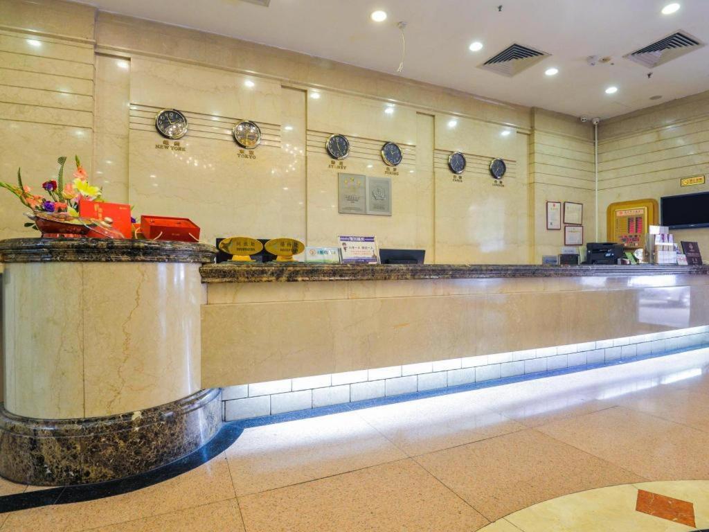 New World Hotel Guangzhou Exterior foto